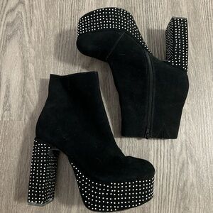 Jeffrey Campbell Studded Laurita Platform Booties; size 9